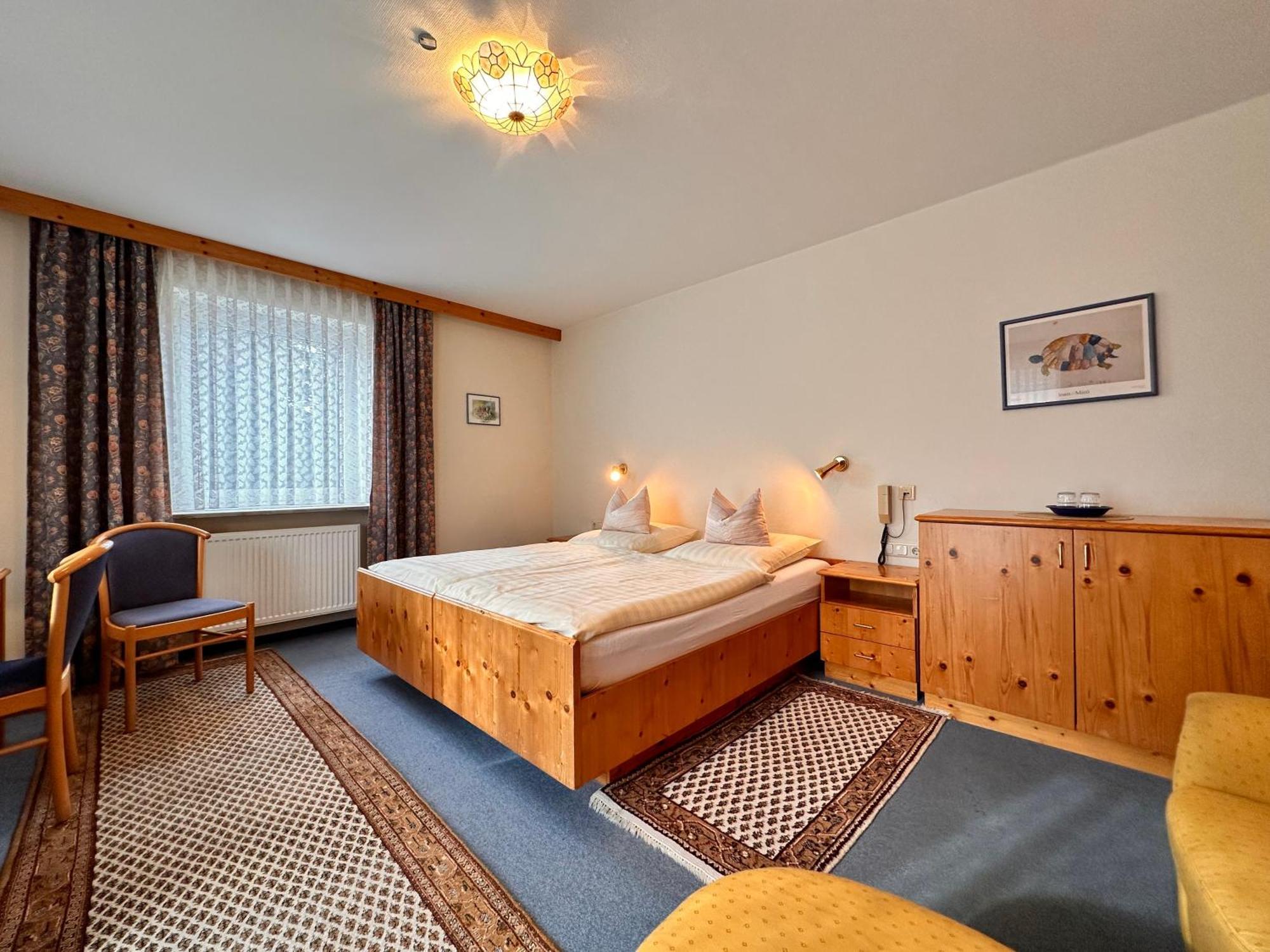 Pension Zum Loewen, Parkplatz, Fruehstueck, Wlan, Zentral บาด ชเตเบิน ภายนอก รูปภาพ