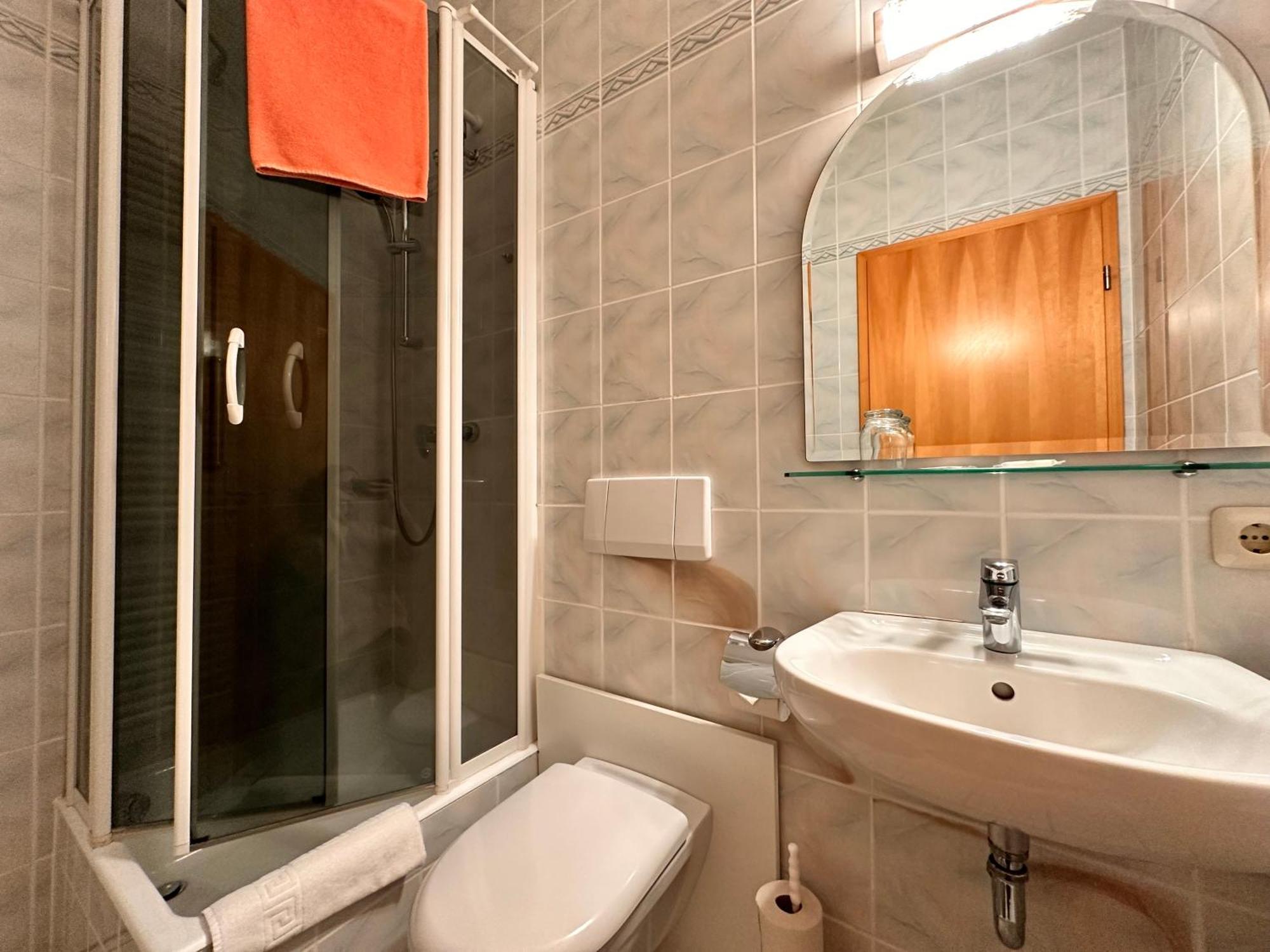 Pension Zum Loewen, Parkplatz, Fruehstueck, Wlan, Zentral บาด ชเตเบิน ภายนอก รูปภาพ
